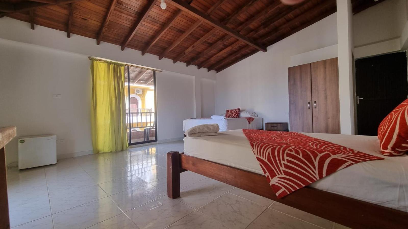 Hotel Bahia Yubarta Баия Солано Екстериор снимка
